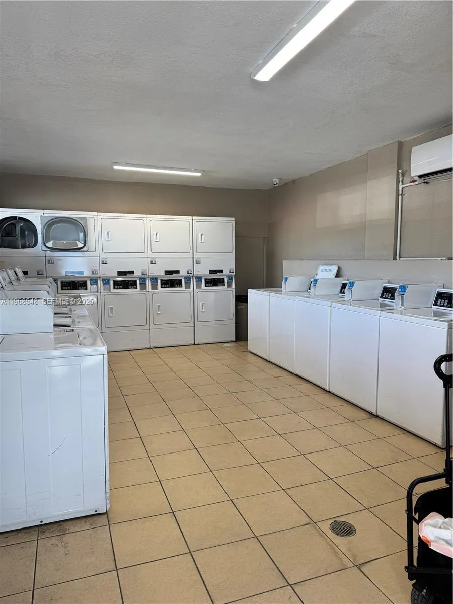 1800 Sans Souci Blvd 112, North Miami, Florida 331, North Miami, Florida 33181, 1 Bedroom Bedrooms, ,1 BathroomBathrooms,Residential Lease,For Rent,1800 Sans Souci Blvd 112, North Miami, Florida 331,A11968548