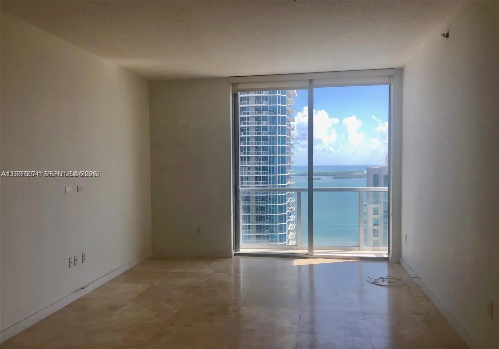 1060 Brickell Ave 3807, Miami, Florida 33131, Miami, Florida 33131, 2 Bedrooms Bedrooms, ,2 BathroomsBathrooms,Residential Lease,For Rent,1060 Brickell Ave 3807, Miami, Florida 33131,A11967954