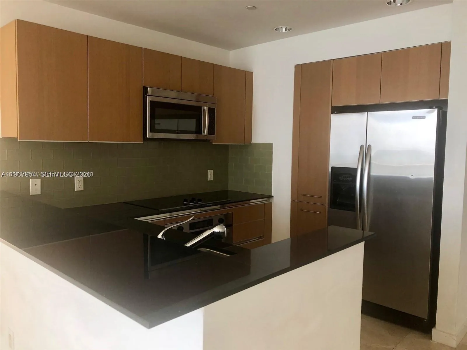 1060 Brickell Ave 3807, Miami, Florida 33131, Miami, Florida 33131, 2 Bedrooms Bedrooms, ,2 BathroomsBathrooms,Residential Lease,For Rent,1060 Brickell Ave 3807, Miami, Florida 33131,A11967954
