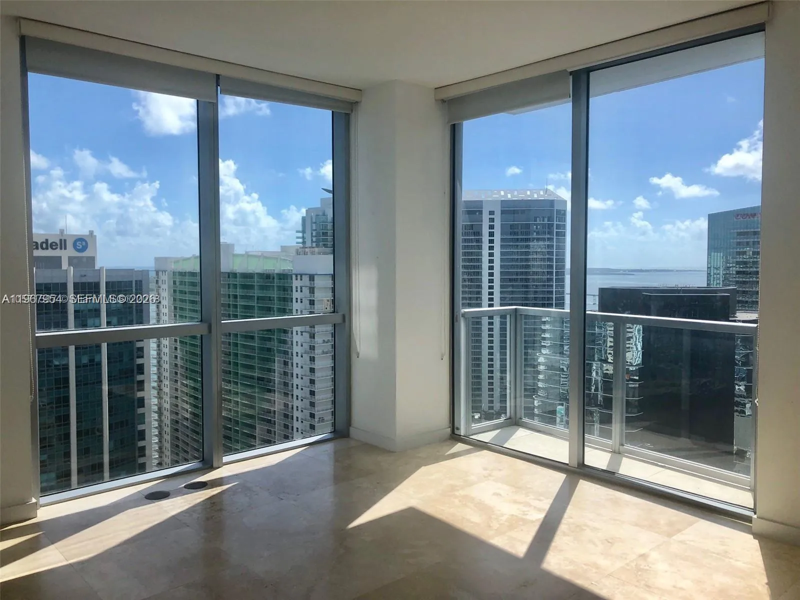 1060 Brickell Ave 3807, Miami, Florida 33131, Miami, Florida 33131, 2 Bedrooms Bedrooms, ,2 BathroomsBathrooms,Residential Lease,For Rent,1060 Brickell Ave 3807, Miami, Florida 33131,A11967954