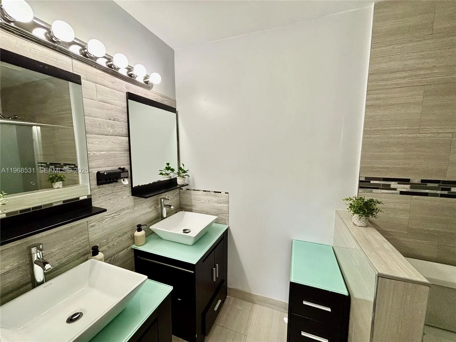 16831 Sw 139th Pl, Miami, Florida 33177, Miami, Florida 33177, 3 Bedrooms Bedrooms, ,2 BathroomsBathrooms,Residential,For Sale,16831 Sw 139th Pl, Miami, Florida 33177,A11968531