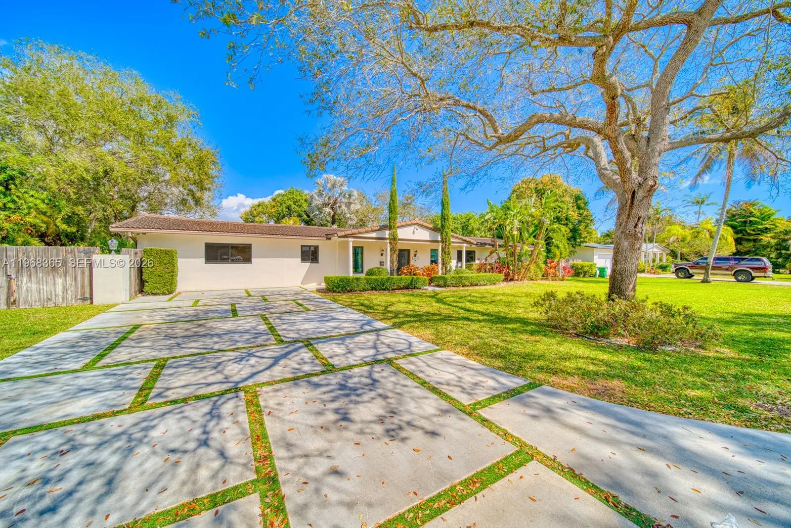 8245 Sw 149th Dr, Palmetto Bay, Florida 33158, Palmetto Bay, Florida 33158, 3 Bedrooms Bedrooms, ,2 BathroomsBathrooms,Residential,For Sale,8245 Sw 149th Dr, Palmetto Bay, Florida 33158,A11968365 8245 Sw 149th Dr, Palmetto Bay, Florida 33158, Palmetto Bay, Florida 33158, 3 Bedrooms Bedrooms, ,2 BathroomsBathrooms,Residential,For Sale,8245 Sw 149th Dr, Palmetto Bay, Florida 33158,A11968365