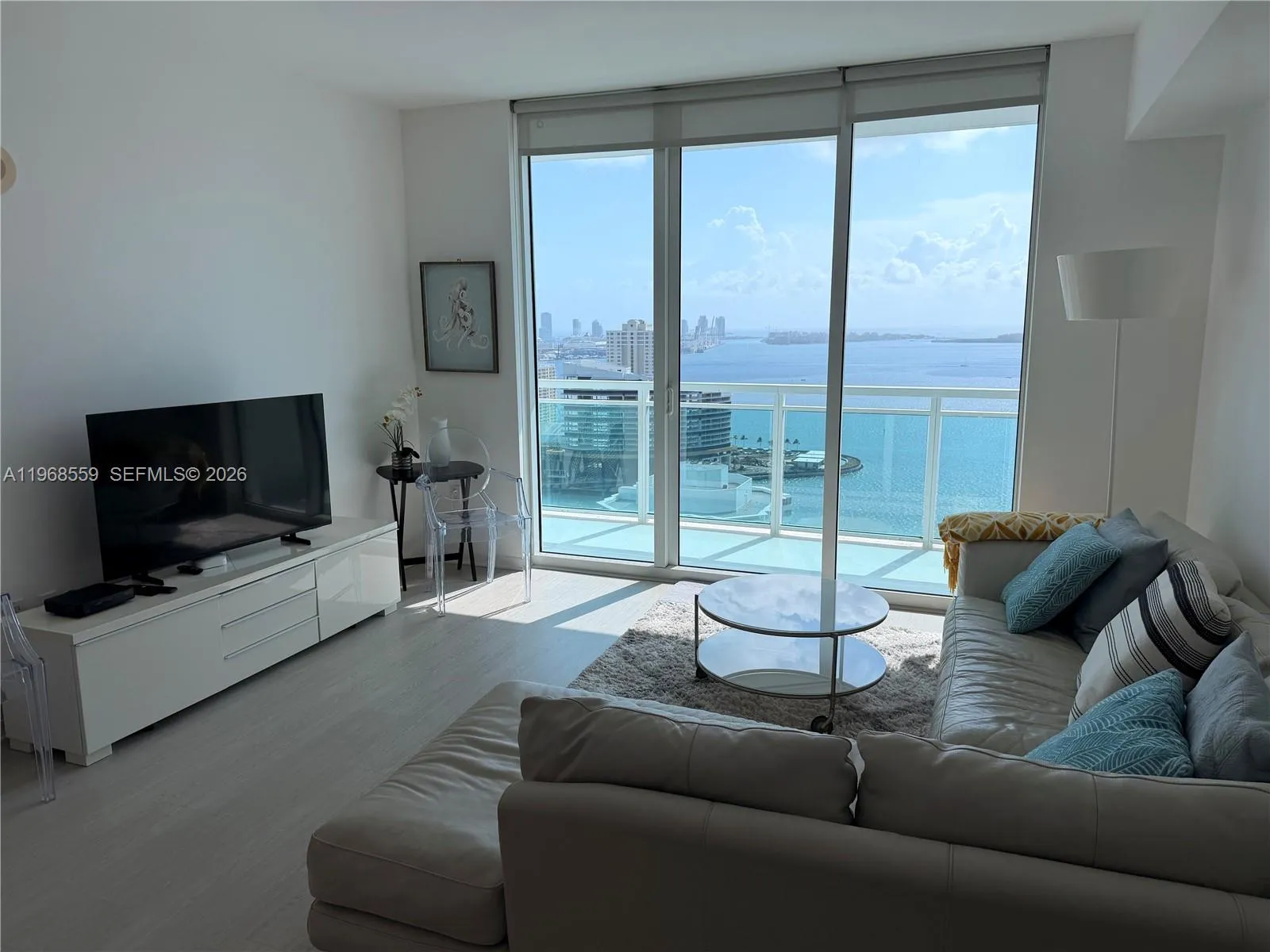 951 Brickell Ave 3108, Miami, Florida 33131, Miami, Florida 33131, 1 Bedroom Bedrooms, ,1 BathroomBathrooms,Residential Lease,For Rent,951 Brickell Ave 3108, Miami, Florida 33131,A11968559