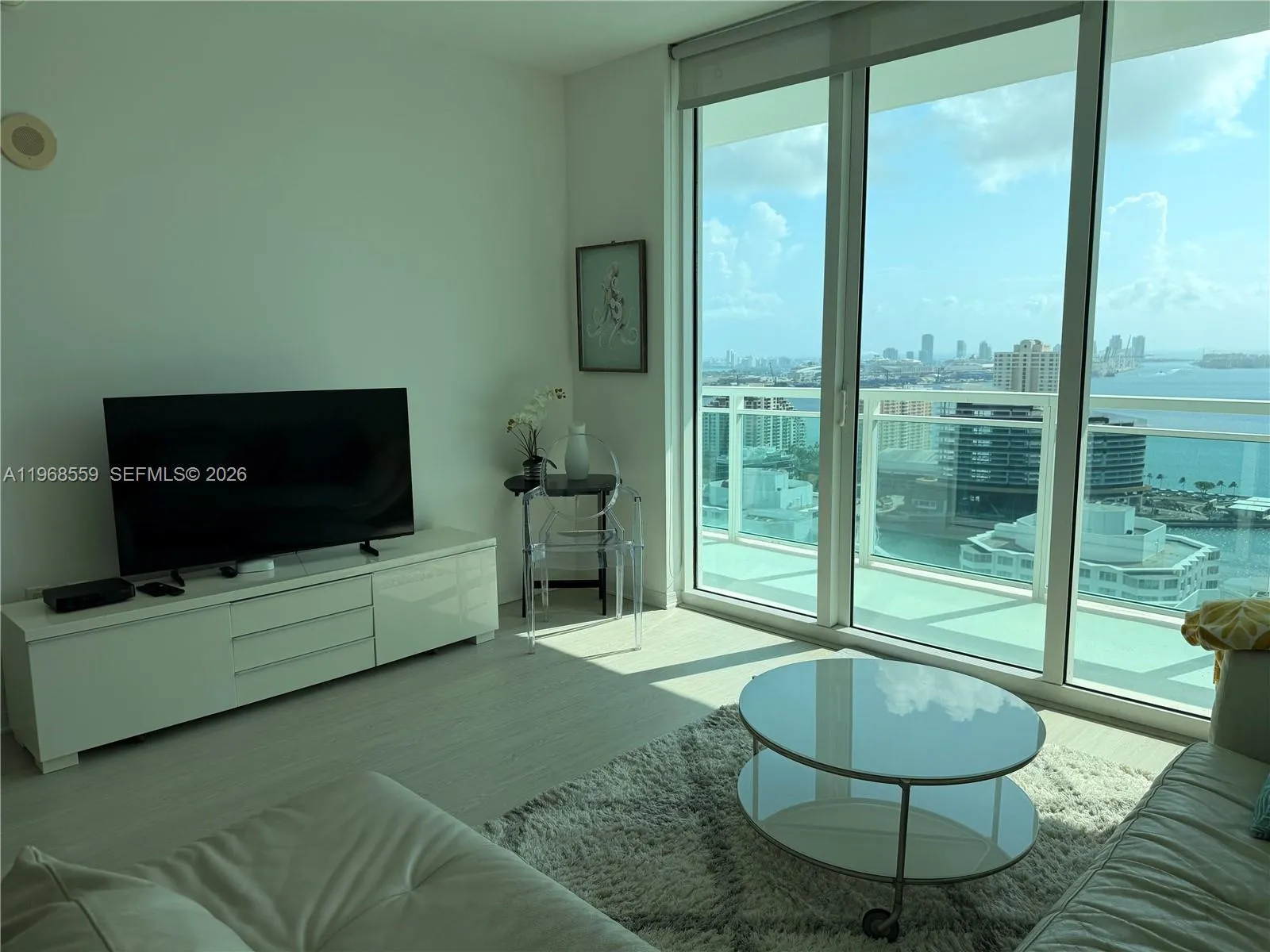 951 Brickell Ave 3108, Miami, Florida 33131, Miami, Florida 33131, 1 Bedroom Bedrooms, ,1 BathroomBathrooms,Residential Lease,For Rent,951 Brickell Ave 3108, Miami, Florida 33131,A11968559