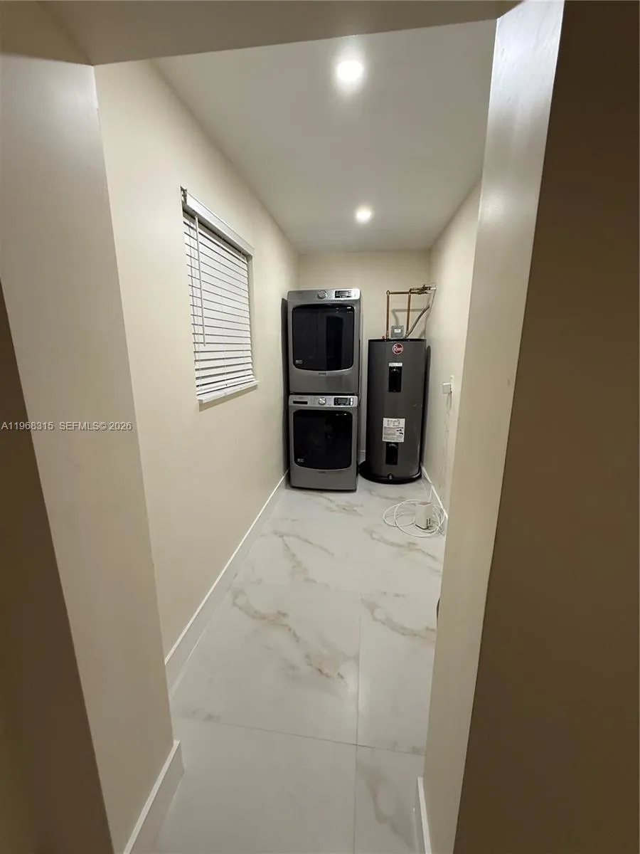 951 Ne 50th Ct 1, Deerfield Beach, Florida 33064, Deerfield Beach, Florida 33064, 4 Bedrooms Bedrooms, ,2 BathroomsBathrooms,Residential Lease,For Rent,951 Ne 50th Ct 1, Deerfield Beach, Florida 33064,A11968315