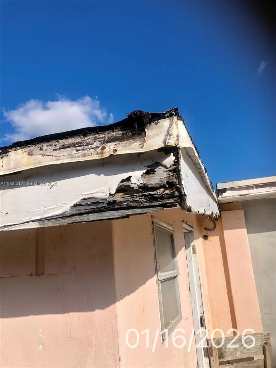 11952 Sw 176th Ter, Miami, Florida 33177, Miami, Florida 33177, 3 Bedrooms Bedrooms, ,1 BathroomBathrooms,Residential,For Sale,11952 Sw 176th Ter, Miami, Florida 33177,A11968612