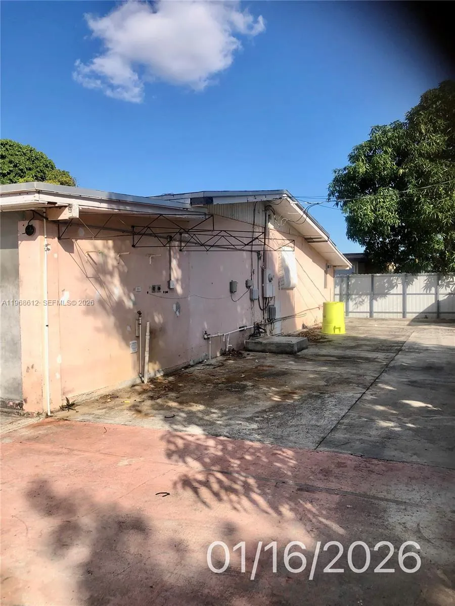 11952 Sw 176th Ter, Miami, Florida 33177, Miami, Florida 33177, 3 Bedrooms Bedrooms, ,1 BathroomBathrooms,Residential,For Sale,11952 Sw 176th Ter, Miami, Florida 33177,A11968612