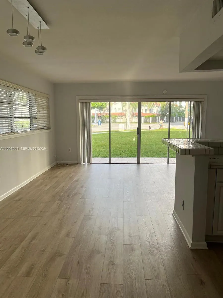 7304 Sw 82nd St A105, Miami, Florida 33143, Miami, Florida 33143, 1 Bedroom Bedrooms, ,1 BathroomBathrooms,Residential Lease,For Rent,7304 Sw 82nd St A105, Miami, Florida 33143,A11968613