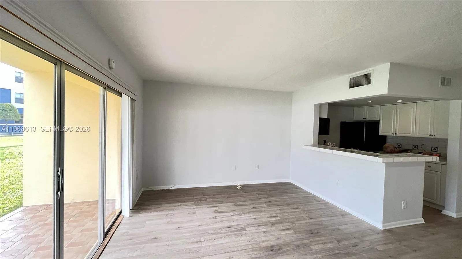 7304 Sw 82nd St A105, Miami, Florida 33143, Miami, Florida 33143, 1 Bedroom Bedrooms, ,1 BathroomBathrooms,Residential Lease,For Rent,7304 Sw 82nd St A105, Miami, Florida 33143,A11968613
