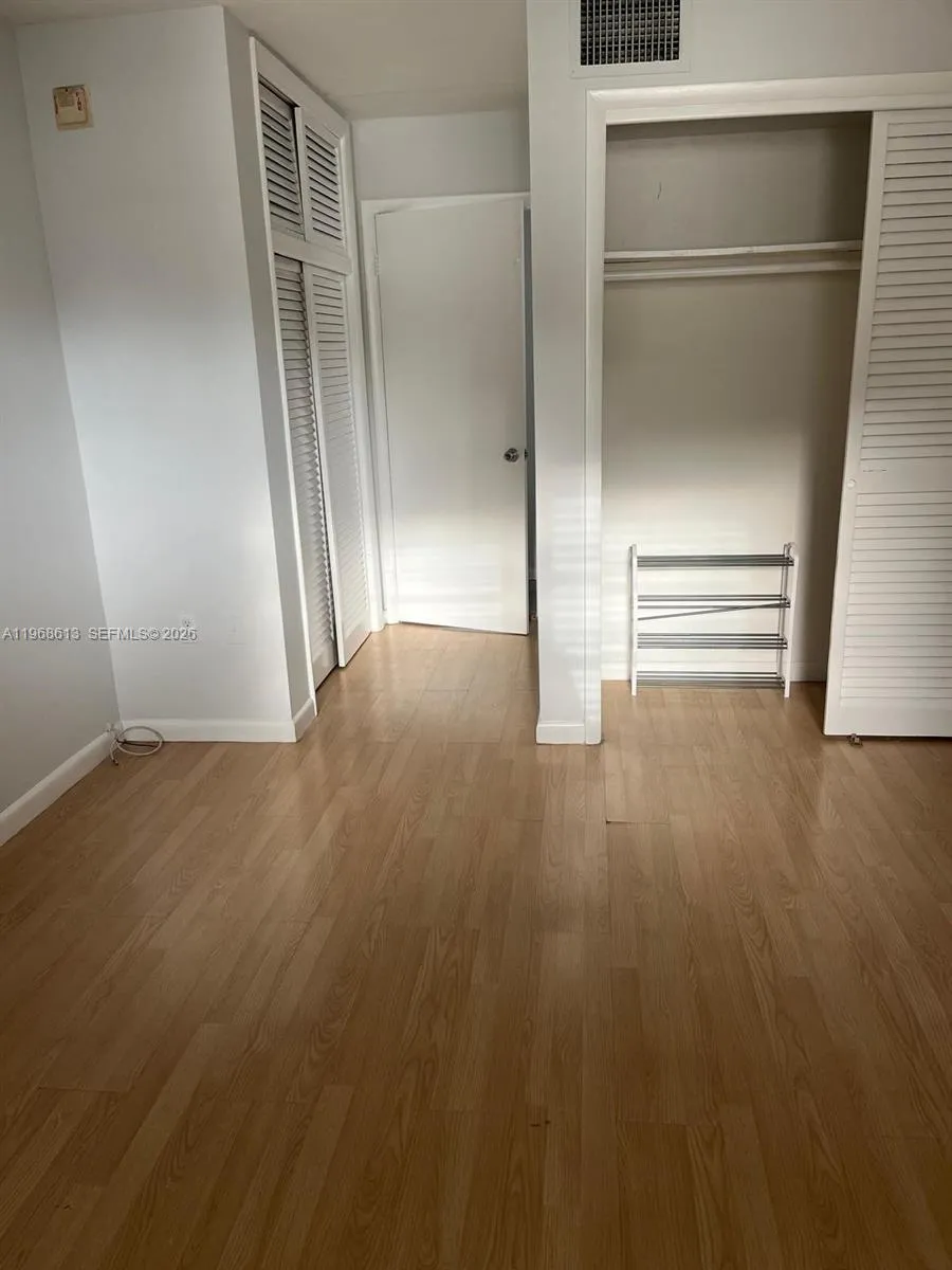 7304 Sw 82nd St A105, Miami, Florida 33143, Miami, Florida 33143, 1 Bedroom Bedrooms, ,1 BathroomBathrooms,Residential Lease,For Rent,7304 Sw 82nd St A105, Miami, Florida 33143,A11968613