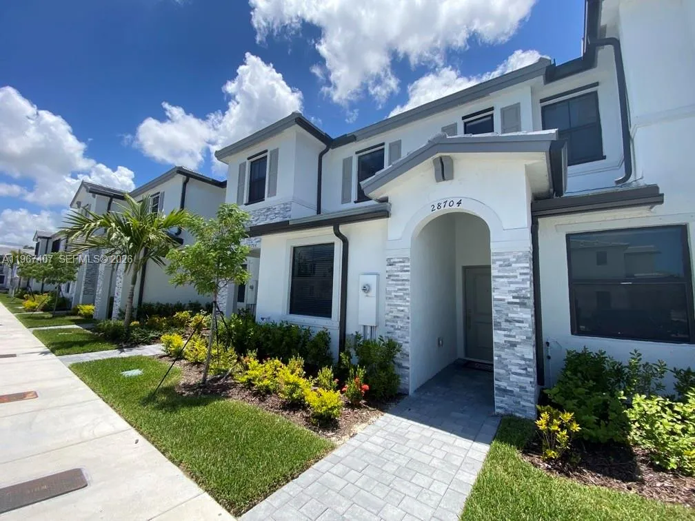 28704 Sw 133rd Ct, Homestead, Florida 33033, Homestead, Florida 33033, 3 Bedrooms Bedrooms, ,3 BathroomsBathrooms,Residential Lease,For Rent,28704 Sw 133rd Ct, Homestead, Florida 33033,A11967407