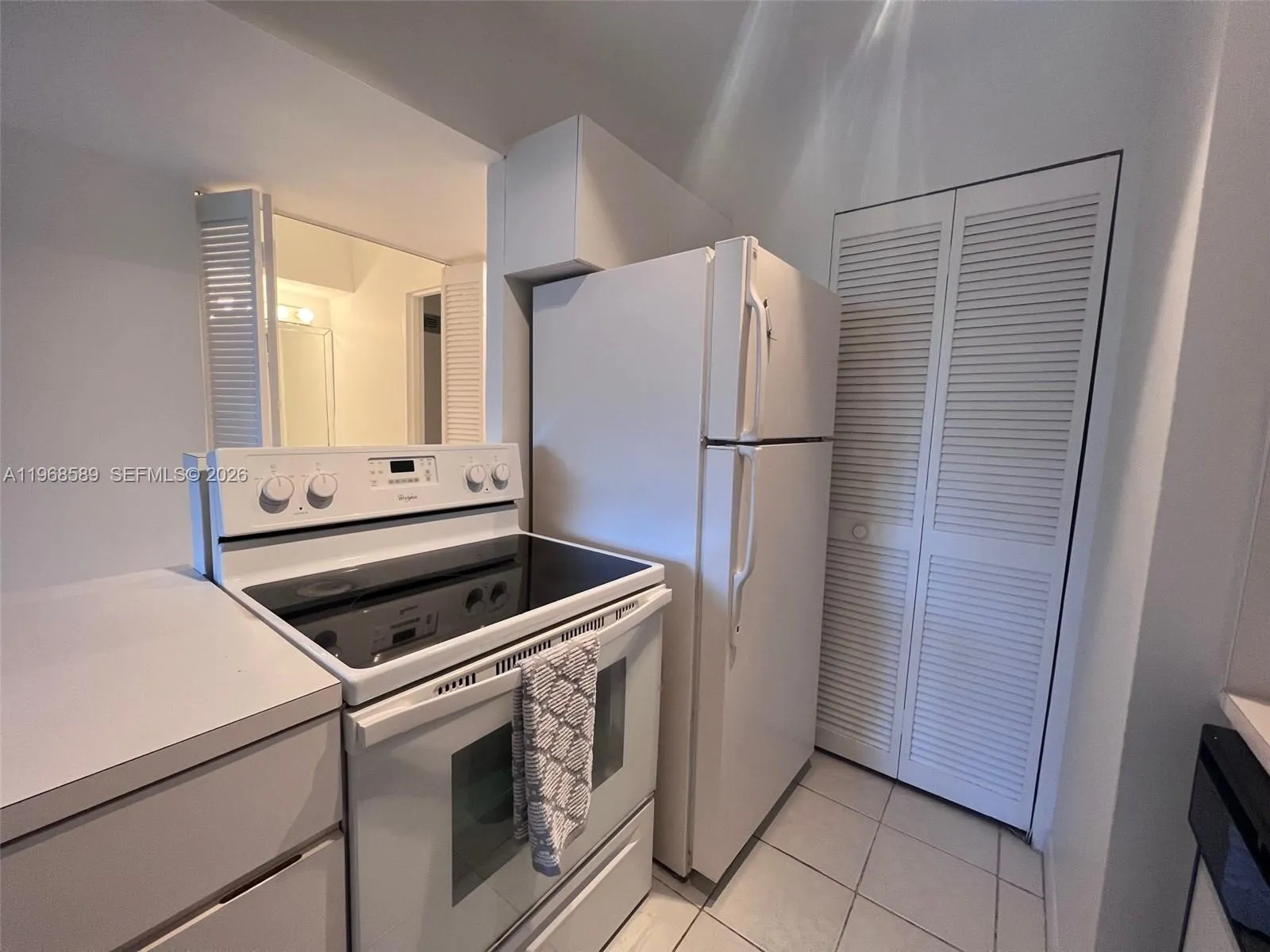 100 Lincoln Rd 415, Miami Beach, Florida 33139, Miami Beach, Florida 33139, 1 Bedroom Bedrooms, ,1 BathroomBathrooms,Residential,For Sale,100 Lincoln Rd 415, Miami Beach, Florida 33139,A11968589