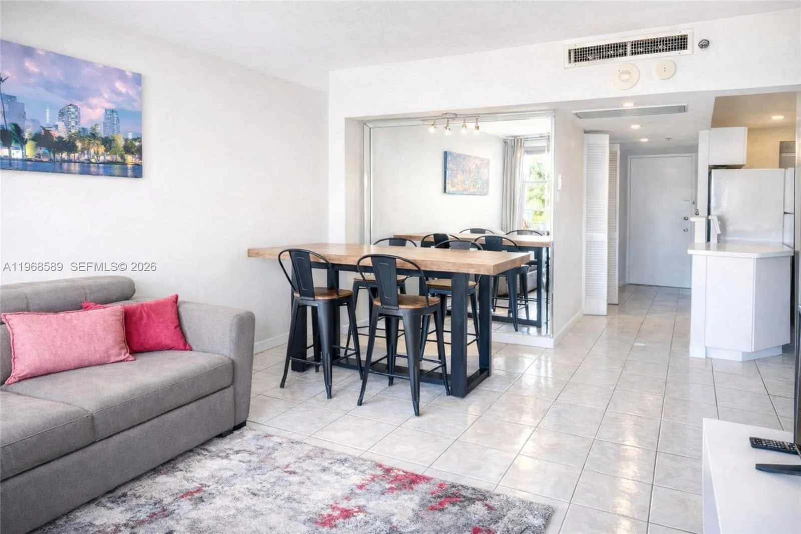 100 Lincoln Rd 415, Miami Beach, Florida 33139, Miami Beach, Florida 33139, 1 Bedroom Bedrooms, ,1 BathroomBathrooms,Residential,For Sale,100 Lincoln Rd 415, Miami Beach, Florida 33139,A11968589