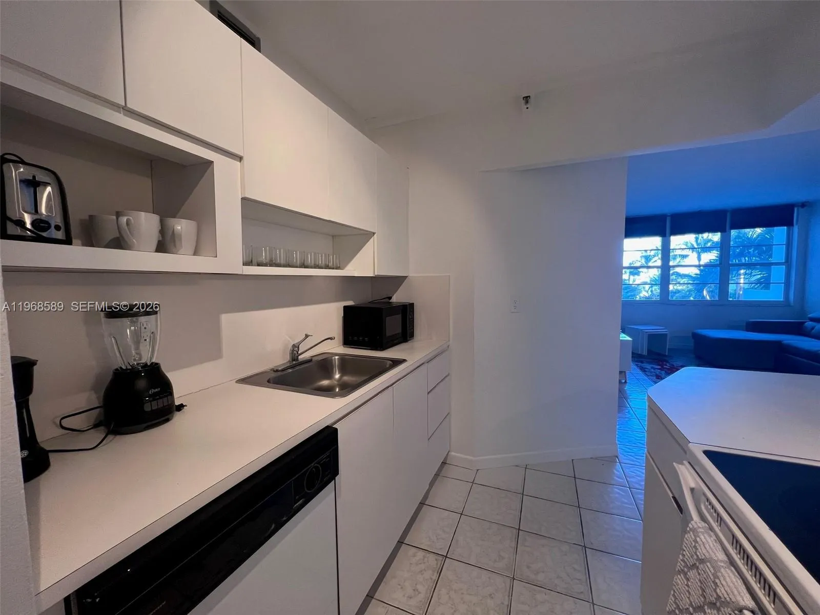 100 Lincoln Rd 415, Miami Beach, Florida 33139, Miami Beach, Florida 33139, 1 Bedroom Bedrooms, ,1 BathroomBathrooms,Residential,For Sale,100 Lincoln Rd 415, Miami Beach, Florida 33139,A11968589
