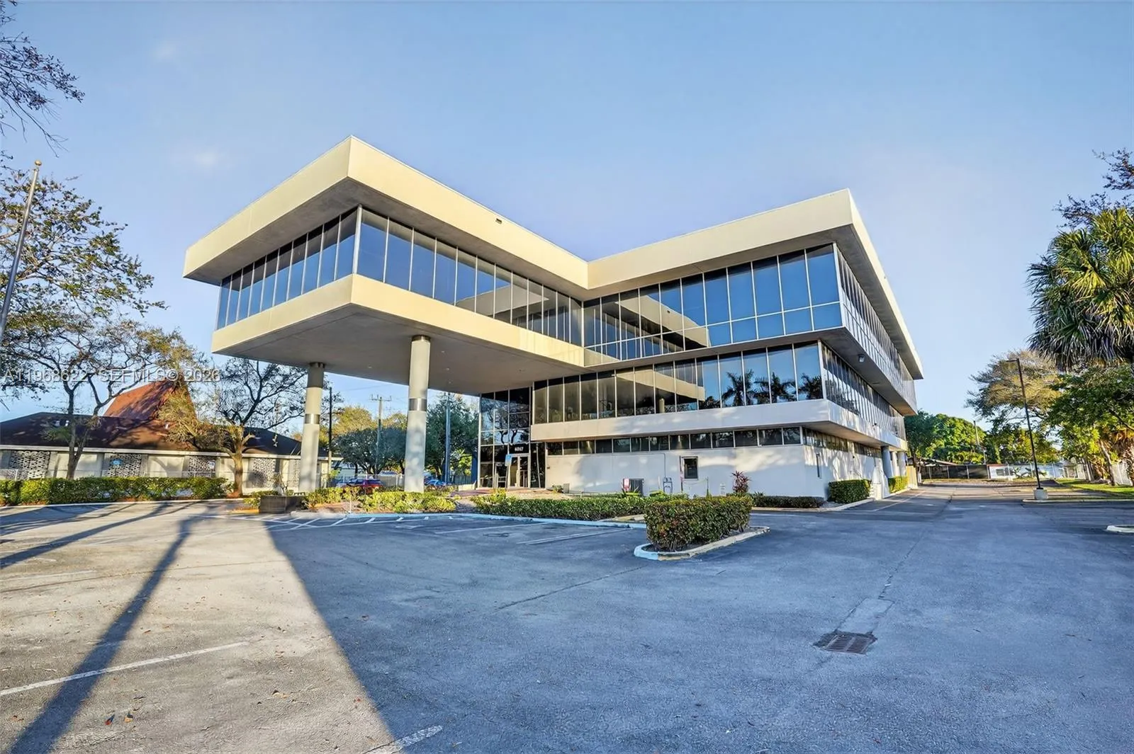 6067 Hollywood Blvd, Hollywood, Florida 33024, Hollywood, Florida 33024, ,Commercial Sale,For Sale,6067 Hollywood Blvd, Hollywood, Florida 33024,A11968622