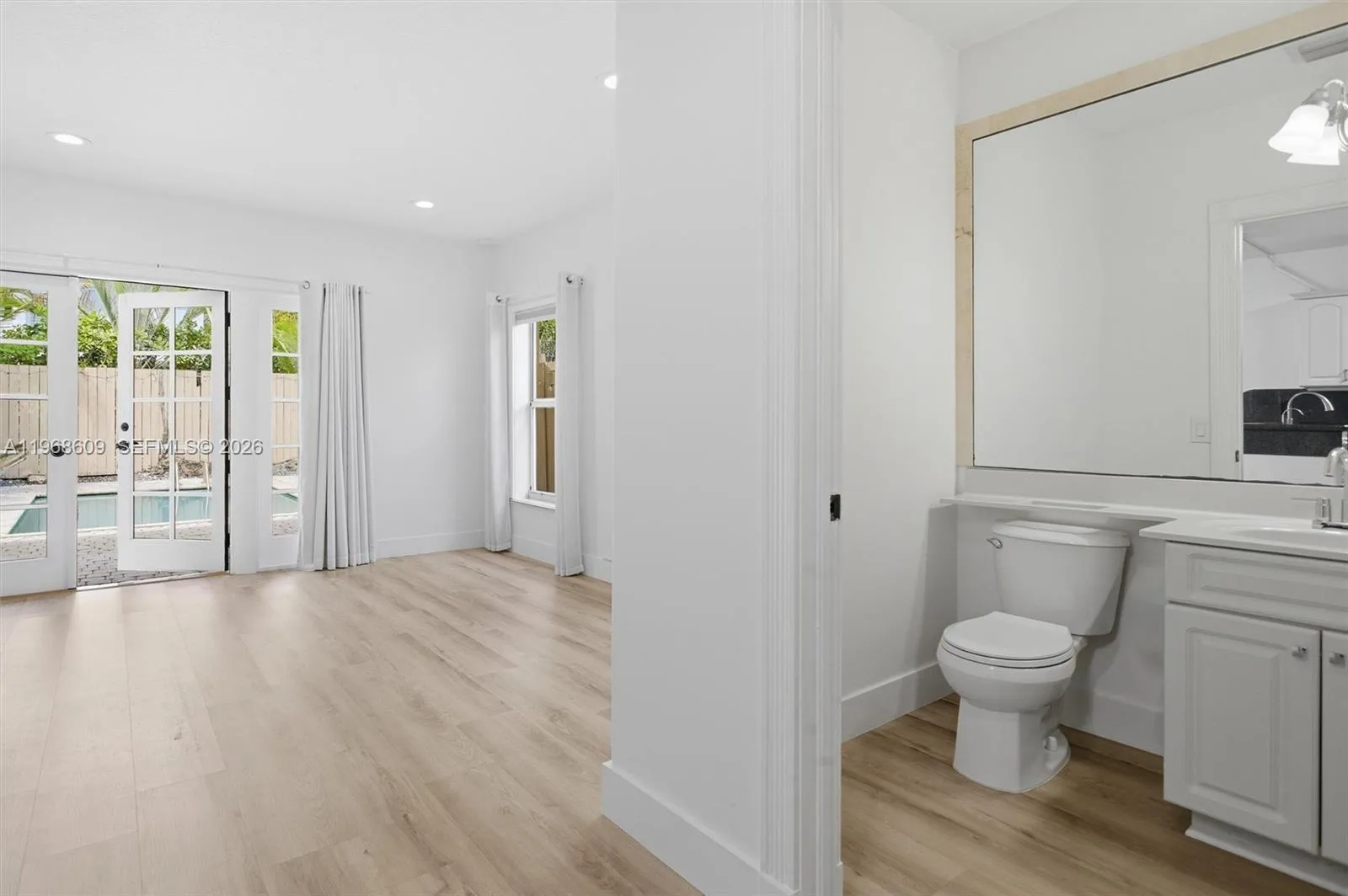 3047 Day Ave 1, Miami, Florida 33133, Miami, Florida 33133, 3 Bedrooms Bedrooms, ,2 BathroomsBathrooms,Residential Lease,For Rent,3047 Day Ave 1, Miami, Florida 33133,A11968609