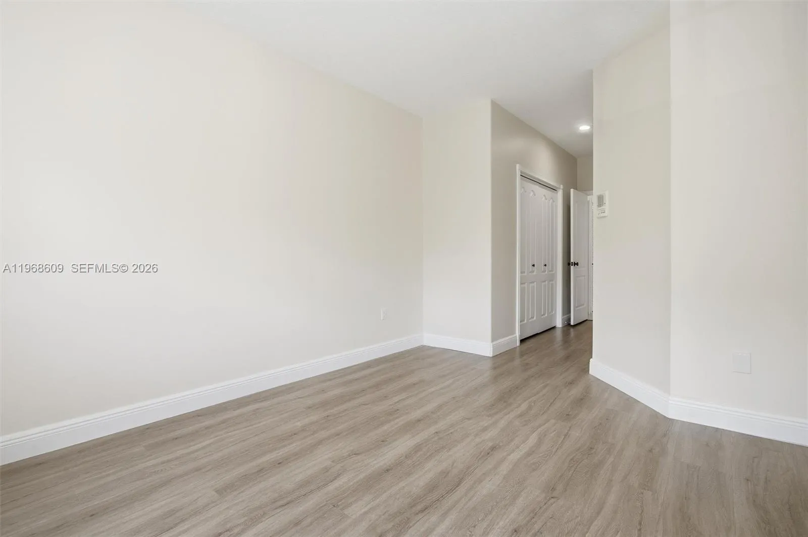 3047 Day Ave 1, Miami, Florida 33133, Miami, Florida 33133, 3 Bedrooms Bedrooms, ,2 BathroomsBathrooms,Residential Lease,For Rent,3047 Day Ave 1, Miami, Florida 33133,A11968609