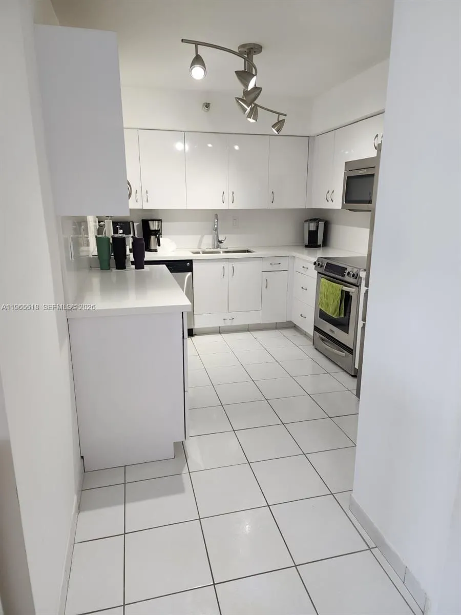 3530 Mystic Pointe Dr 2613, Aventura, Florida 3318, Aventura, Florida 33180, 2 Bedrooms Bedrooms, ,2 BathroomsBathrooms,Residential Lease,For Rent,3530 Mystic Pointe Dr 2613, Aventura, Florida 3318,A11965618