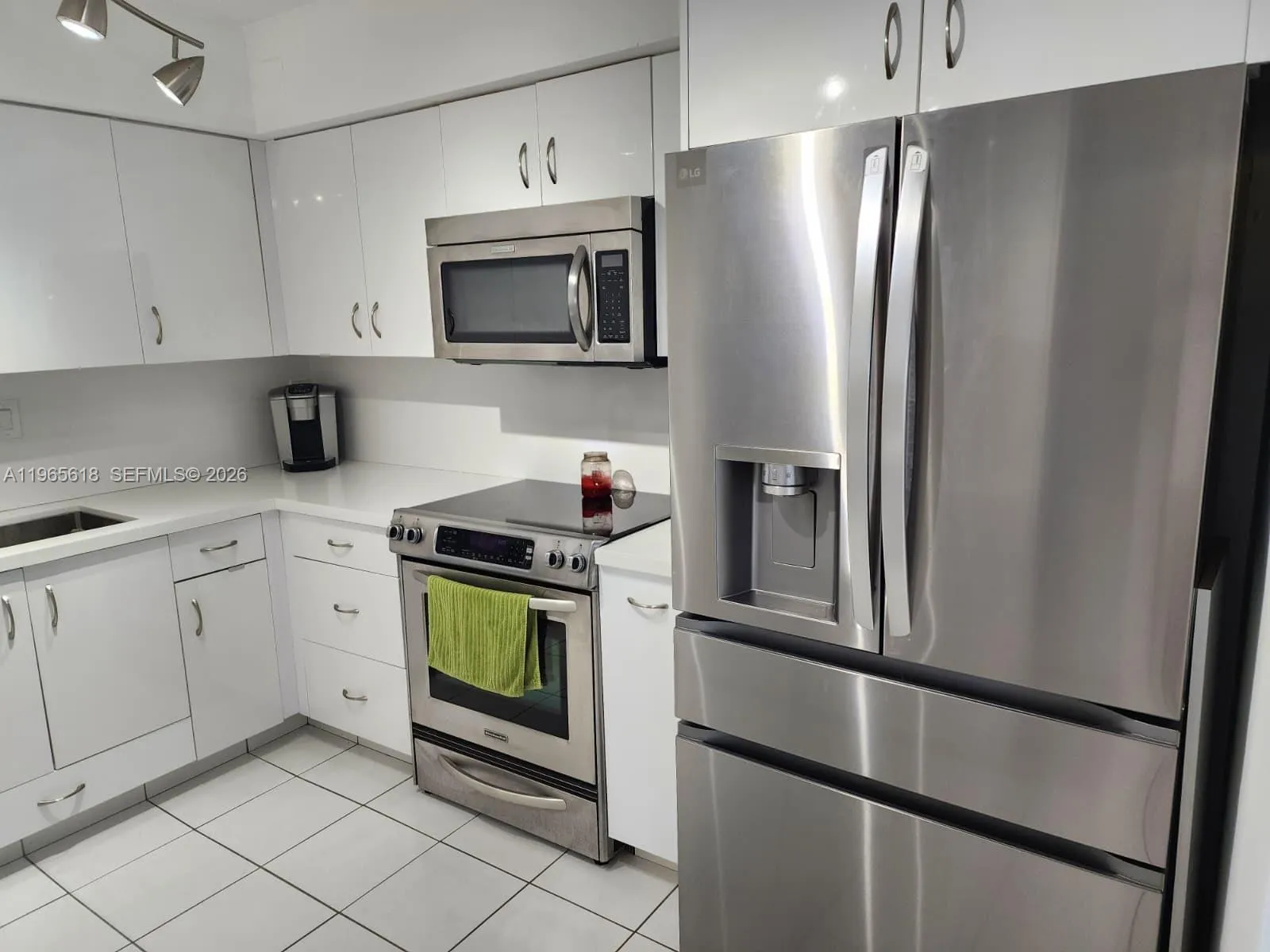 3530 Mystic Pointe Dr 2613, Aventura, Florida 3318, Aventura, Florida 33180, 2 Bedrooms Bedrooms, ,2 BathroomsBathrooms,Residential Lease,For Rent,3530 Mystic Pointe Dr 2613, Aventura, Florida 3318,A11965618