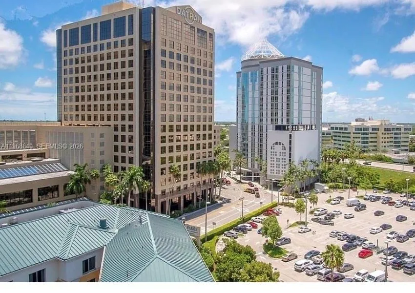 9066 Sw 73rd Ct 806, Miami, Florida 33156, Miami, Florida 33156, 2 Bedrooms Bedrooms, ,2 BathroomsBathrooms,Residential Lease,For Rent,9066 Sw 73rd Ct 806, Miami, Florida 33156,A11968640