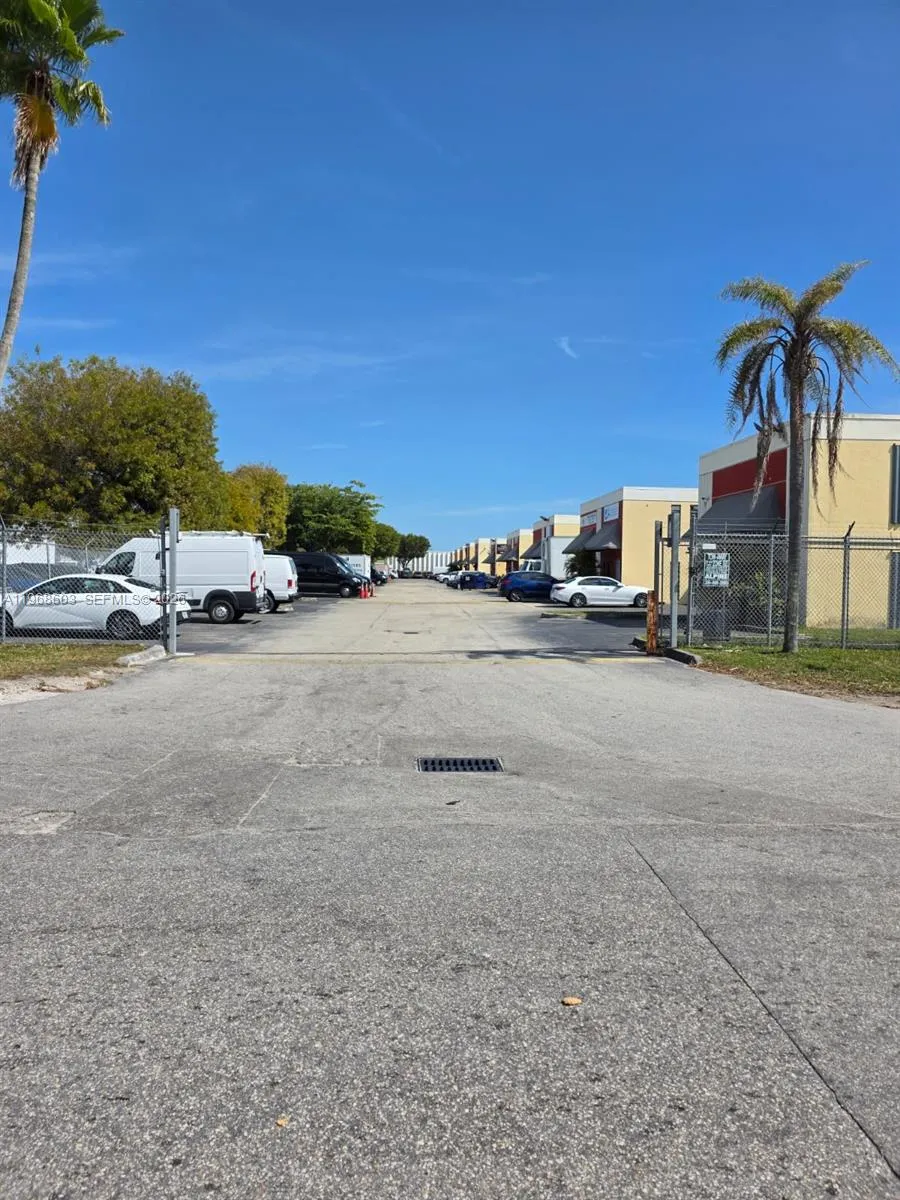 3337 Nw 74th Ave 3337, Miami, Florida 33122, Miami, Florida 33122, ,Commercial Sale,For Sale,3337 Nw 74th Ave 3337, Miami, Florida 33122,A11968603