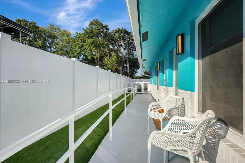 2031 Ne 14th Ct A, Fort Lauderdale, Florida 33304, Fort Lauderdale, Florida 33315, 2 Bedrooms Bedrooms, ,1 BathroomBathrooms,Residential Lease,For Rent,2031 Ne 14th Ct A, Fort Lauderdale, Florida 33304,A11968683