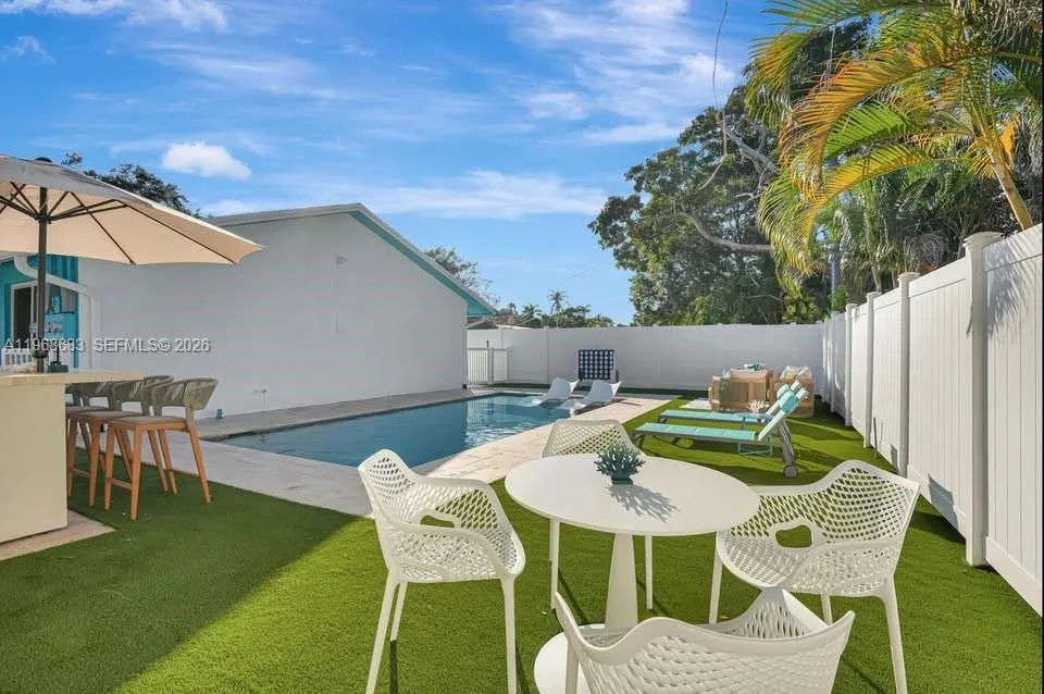 2031 Ne 14th Ct A, Fort Lauderdale, Florida 33304, Fort Lauderdale, Florida 33315, 2 Bedrooms Bedrooms, ,1 BathroomBathrooms,Residential Lease,For Rent,2031 Ne 14th Ct A, Fort Lauderdale, Florida 33304,A11968683