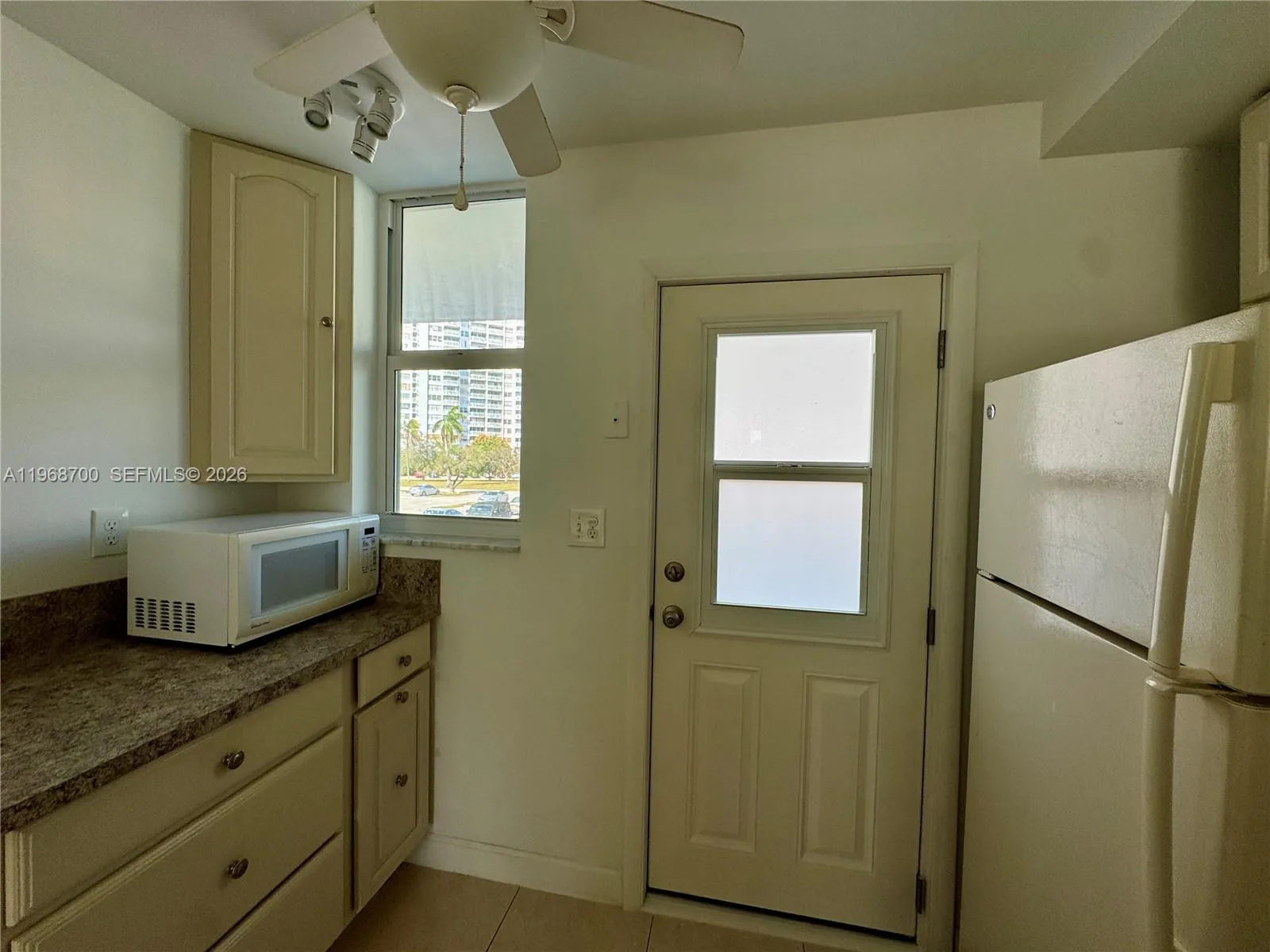 2855 Leonard Dr H202, Aventura, Florida 33160, Aventura, Florida 33160, 1 Bedroom Bedrooms, ,1 BathroomBathrooms,Residential,For Sale,2855 Leonard Dr H202, Aventura, Florida 33160,A11968700