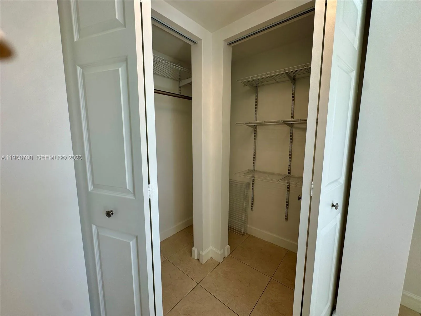 2855 Leonard Dr H202, Aventura, Florida 33160, Aventura, Florida 33160, 1 Bedroom Bedrooms, ,1 BathroomBathrooms,Residential,For Sale,2855 Leonard Dr H202, Aventura, Florida 33160,A11968700