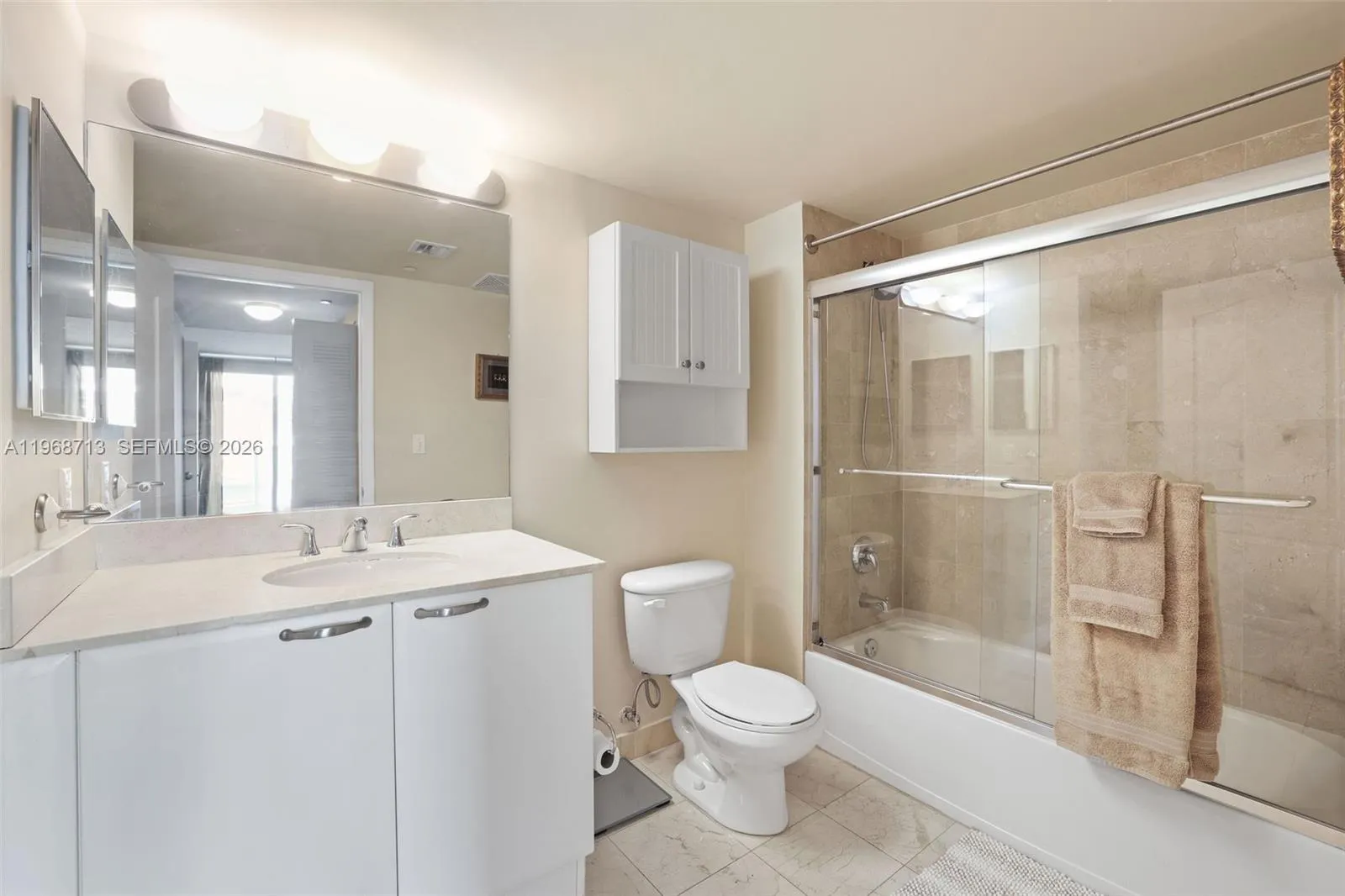 2101 Brickell Ave 1704, Miami, Florida 33129, Miami, Florida 33129, 1 Bedroom Bedrooms, ,1 BathroomBathrooms,Residential Lease,For Rent,2101 Brickell Ave 1704, Miami, Florida 33129,A11968713