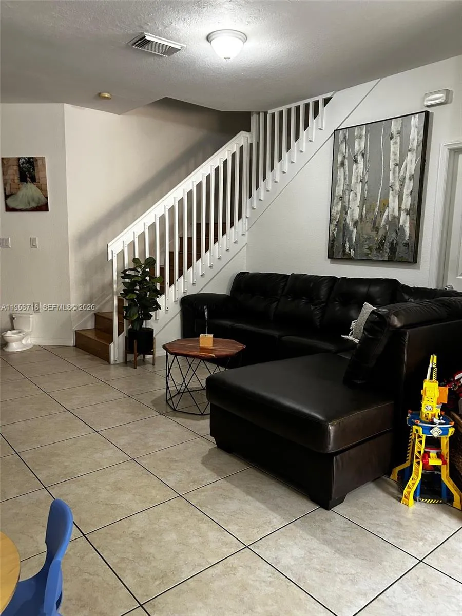 10775 Nw 83rd Ter 2-28, Doral, Florida 33178, Doral, Florida 33178, 3 Bedrooms Bedrooms, ,3 BathroomsBathrooms,Residential Lease,For Rent,10775 Nw 83rd Ter 2-28, Doral, Florida 33178,A11968718