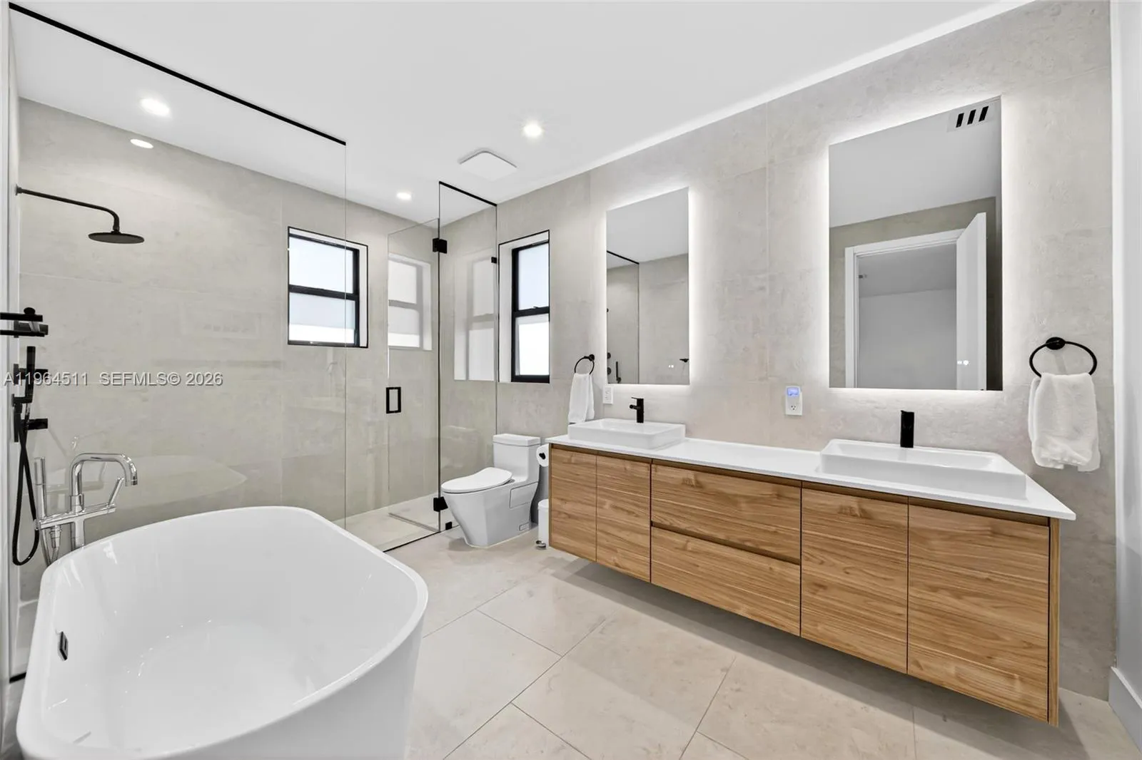 7500 Sw 55th Ave, Miami, Florida 33143, Miami, Florida 33143, 5 Bedrooms Bedrooms, ,4 BathroomsBathrooms,Residential,For Sale,7500 Sw 55th Ave, Miami, Florida 33143,A11964511