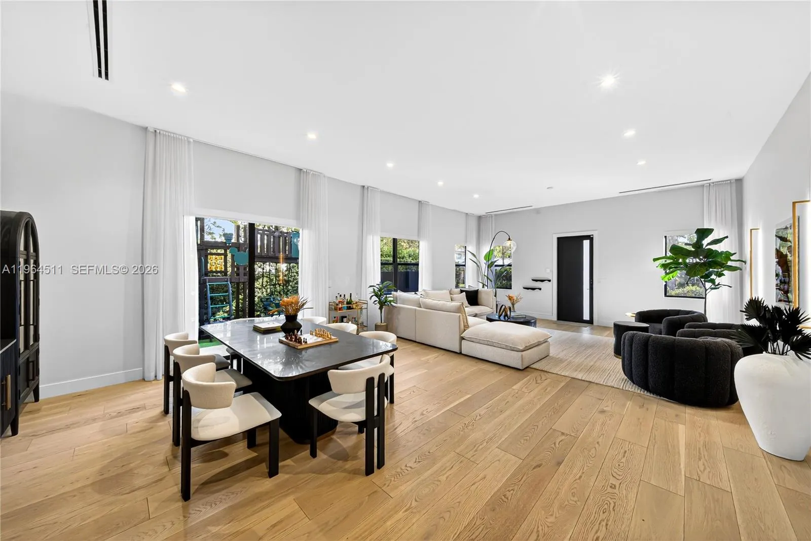 7500 Sw 55th Ave, Miami, Florida 33143, Miami, Florida 33143, 5 Bedrooms Bedrooms, ,4 BathroomsBathrooms,Residential,For Sale,7500 Sw 55th Ave, Miami, Florida 33143,A11964511