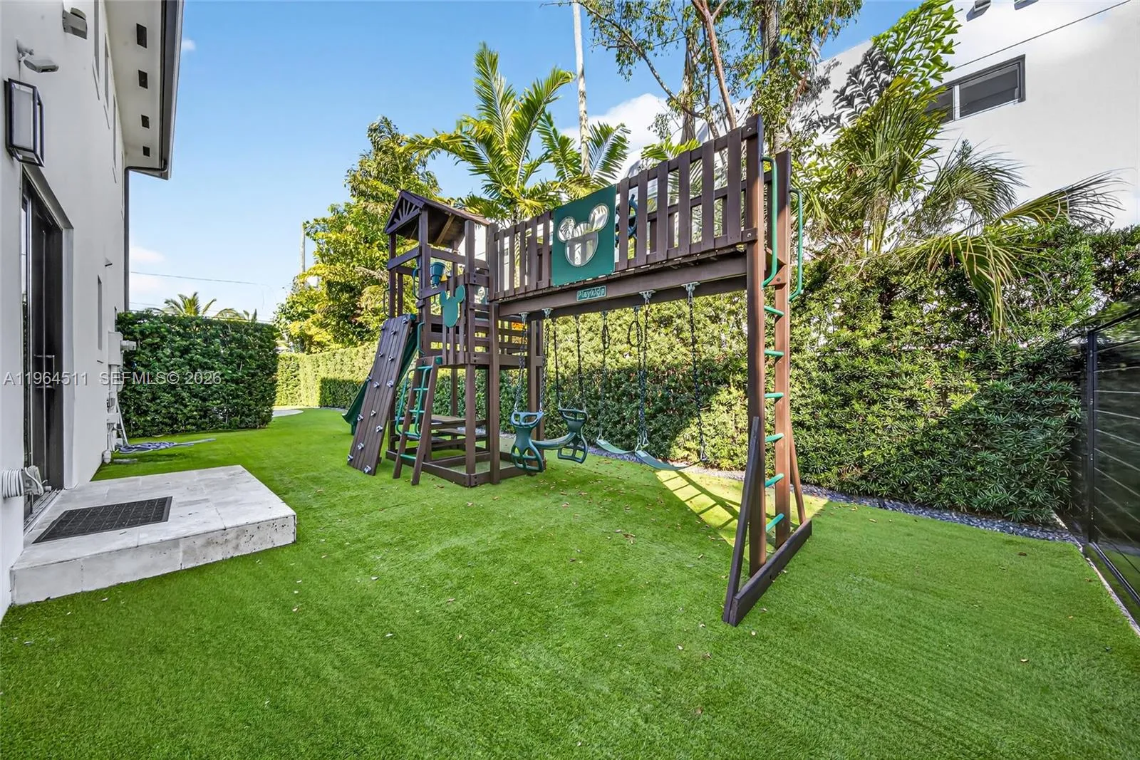 7500 Sw 55th Ave, Miami, Florida 33143, Miami, Florida 33143, 5 Bedrooms Bedrooms, ,4 BathroomsBathrooms,Residential,For Sale,7500 Sw 55th Ave, Miami, Florida 33143,A11964511