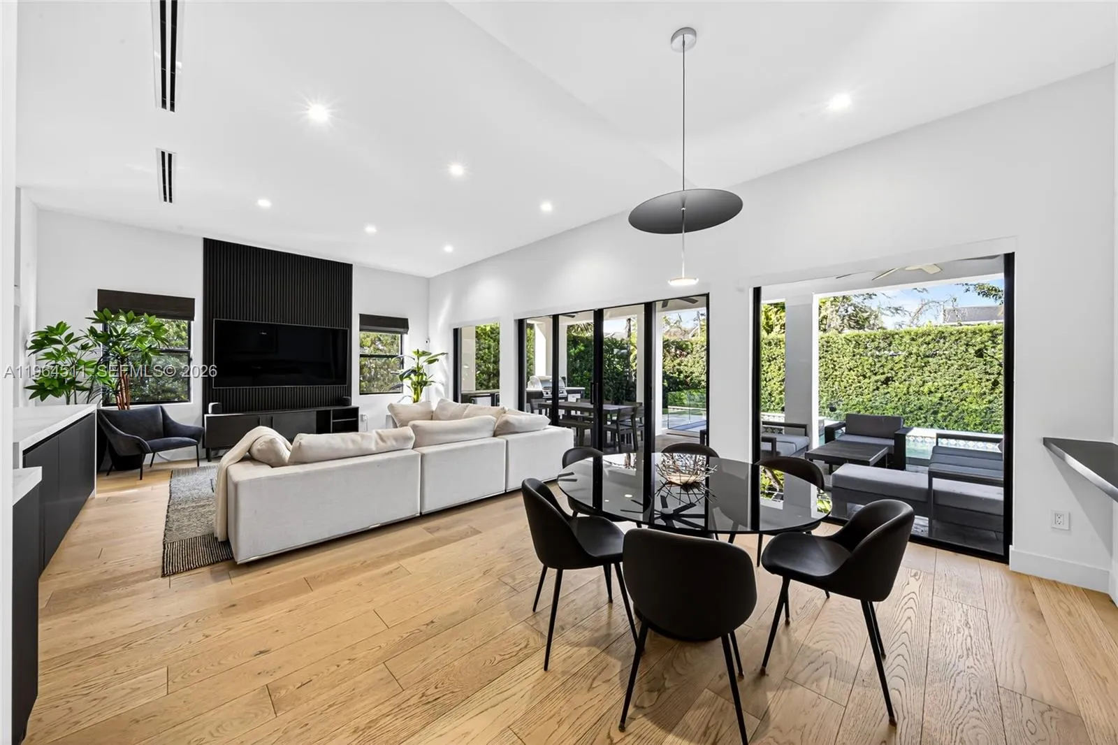 7500 Sw 55th Ave, Miami, Florida 33143, Miami, Florida 33143, 5 Bedrooms Bedrooms, ,4 BathroomsBathrooms,Residential,For Sale,7500 Sw 55th Ave, Miami, Florida 33143,A11964511
