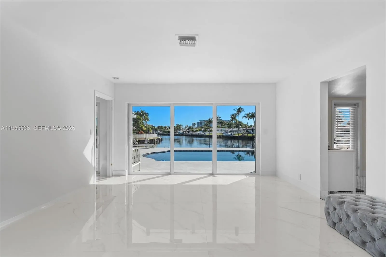 670 Se 7th Ave, Pompano Beach, Florida 33060, Pompano Beach, Florida 33060, 3 Bedrooms Bedrooms, ,3 BathroomsBathrooms,Residential,For Sale,670 Se 7th Ave, Pompano Beach, Florida 33060,A11965536