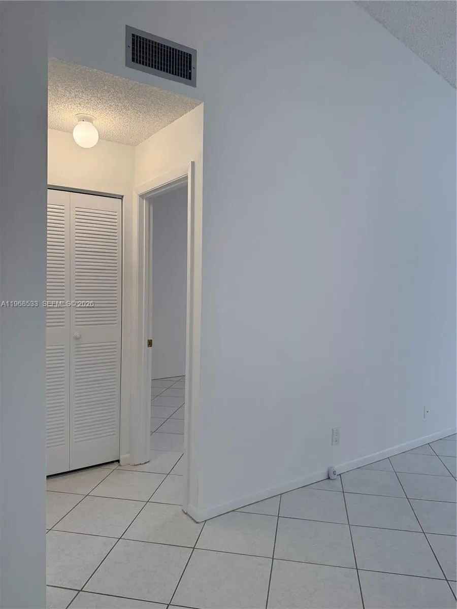 Deerfield Beach, Florida 33442, 2 Bedrooms Bedrooms, ,2 BathroomsBathrooms,Residential Lease,For Rent,A11968533