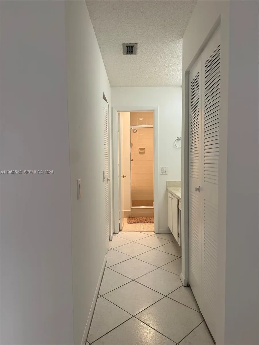 Deerfield Beach, Florida 33442, 2 Bedrooms Bedrooms, ,2 BathroomsBathrooms,Residential Lease,For Rent,A11968533