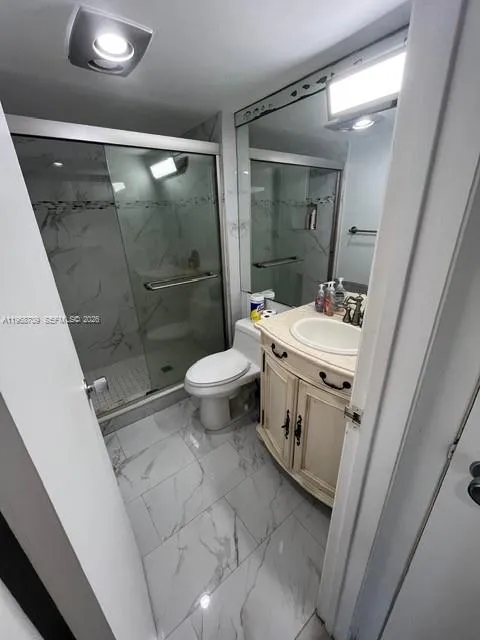 3475 N Country Club Dr 405, Aventura, Florida 3318, Aventura, Florida 33180, 2 Bedrooms Bedrooms, ,2 BathroomsBathrooms,Residential Lease,For Rent,3475 N Country Club Dr 405, Aventura, Florida 3318,A11968709