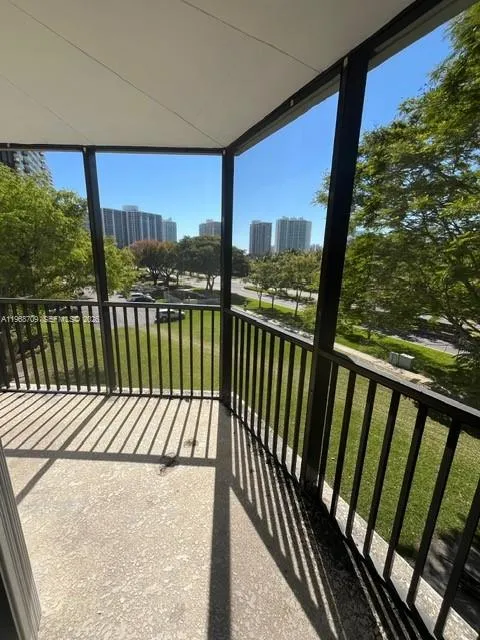 3475 N Country Club Dr 405, Aventura, Florida 3318, Aventura, Florida 33180, 2 Bedrooms Bedrooms, ,2 BathroomsBathrooms,Residential Lease,For Rent,3475 N Country Club Dr 405, Aventura, Florida 3318,A11968709