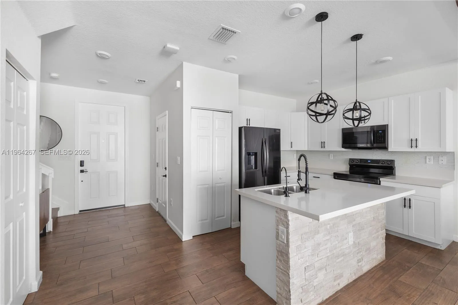 3419 W 105th Pl, Hialeah, Florida 33018, Hialeah, Florida 33018, 3 Bedrooms Bedrooms, ,2 BathroomsBathrooms,Residential,For Sale,3419 W 105th Pl, Hialeah, Florida 33018,A11964267