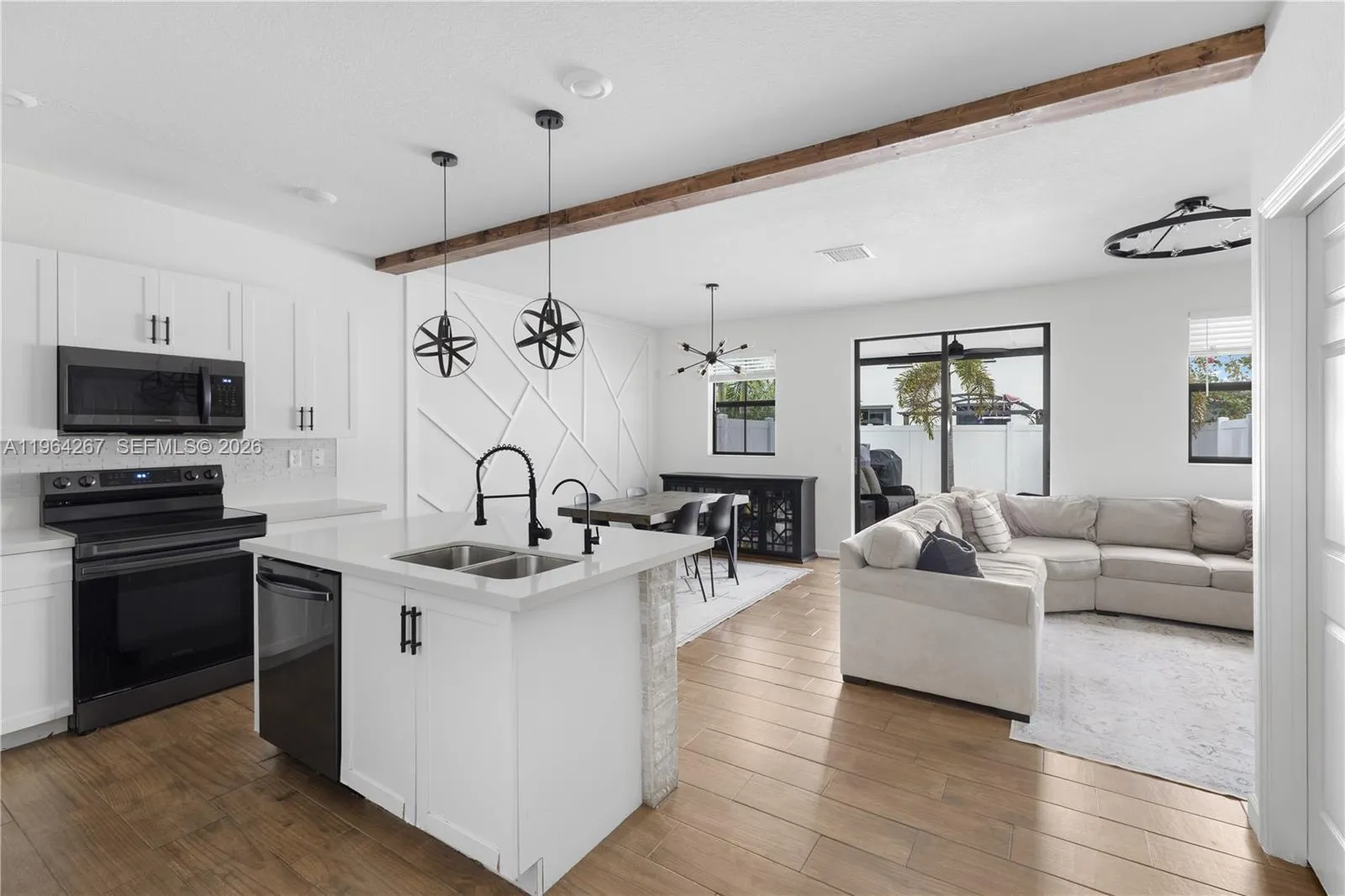 3419 W 105th Pl, Hialeah, Florida 33018, Hialeah, Florida 33018, 3 Bedrooms Bedrooms, ,2 BathroomsBathrooms,Residential,For Sale,3419 W 105th Pl, Hialeah, Florida 33018,A11964267