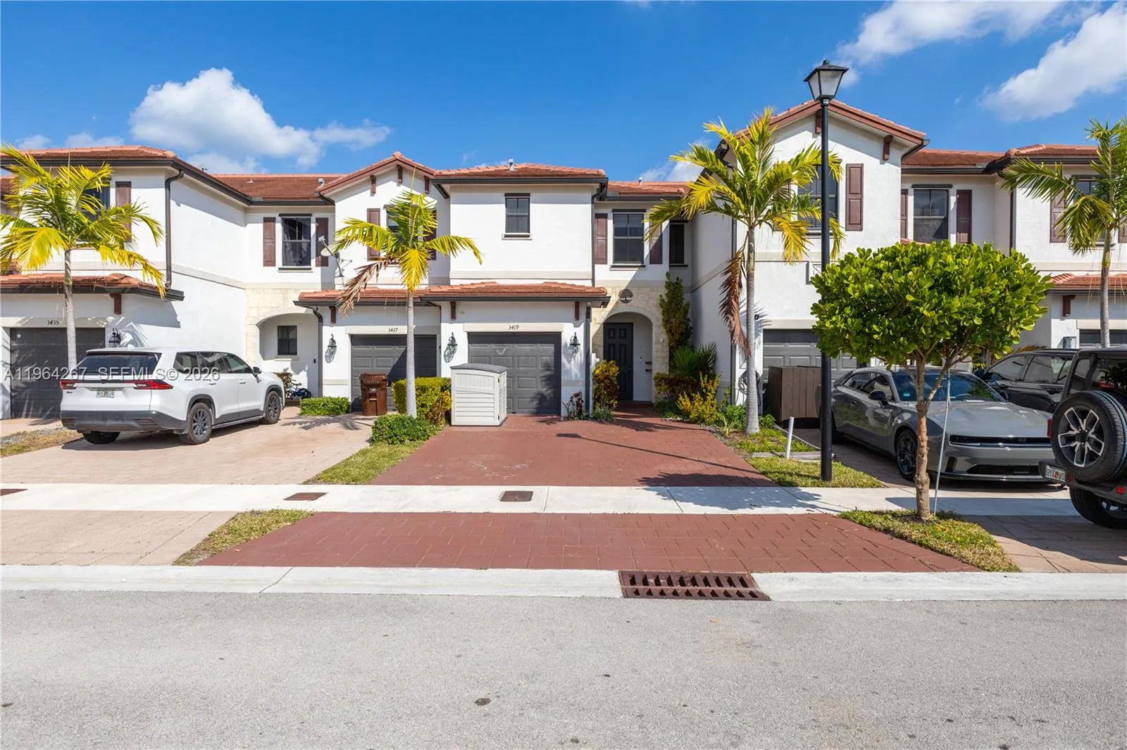 3419 W 105th Pl, Hialeah, Florida 33018, Hialeah, Florida 33018, 3 Bedrooms Bedrooms, ,2 BathroomsBathrooms,Residential,For Sale,3419 W 105th Pl, Hialeah, Florida 33018,A11964267