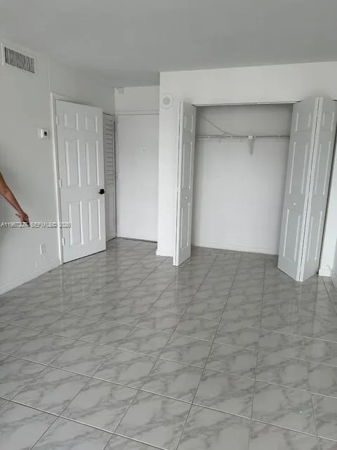 17021 N Bay Rd 904, Sunny Isles Beach, Florida 331, Sunny Isles Beach, Florida 33160, 1 Bedroom Bedrooms, ,1 BathroomBathrooms,Residential Lease,For Rent,17021 N Bay Rd 904, Sunny Isles Beach, Florida 331,A11967207
