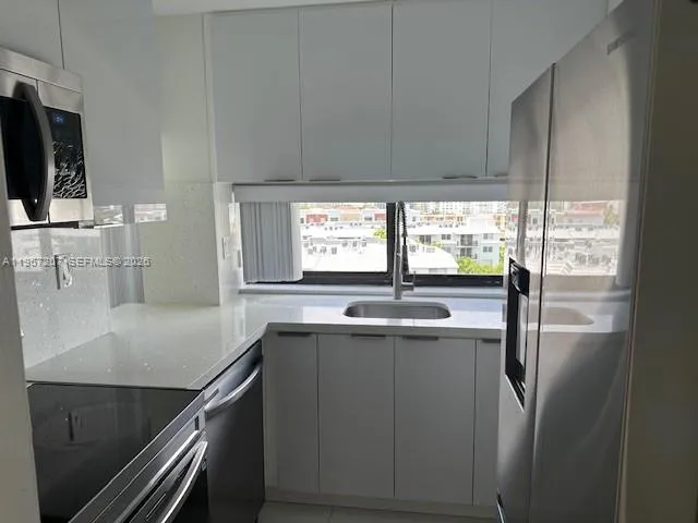 17021 N Bay Rd 904, Sunny Isles Beach, Florida 331, Sunny Isles Beach, Florida 33160, 1 Bedroom Bedrooms, ,1 BathroomBathrooms,Residential Lease,For Rent,17021 N Bay Rd 904, Sunny Isles Beach, Florida 331,A11967207