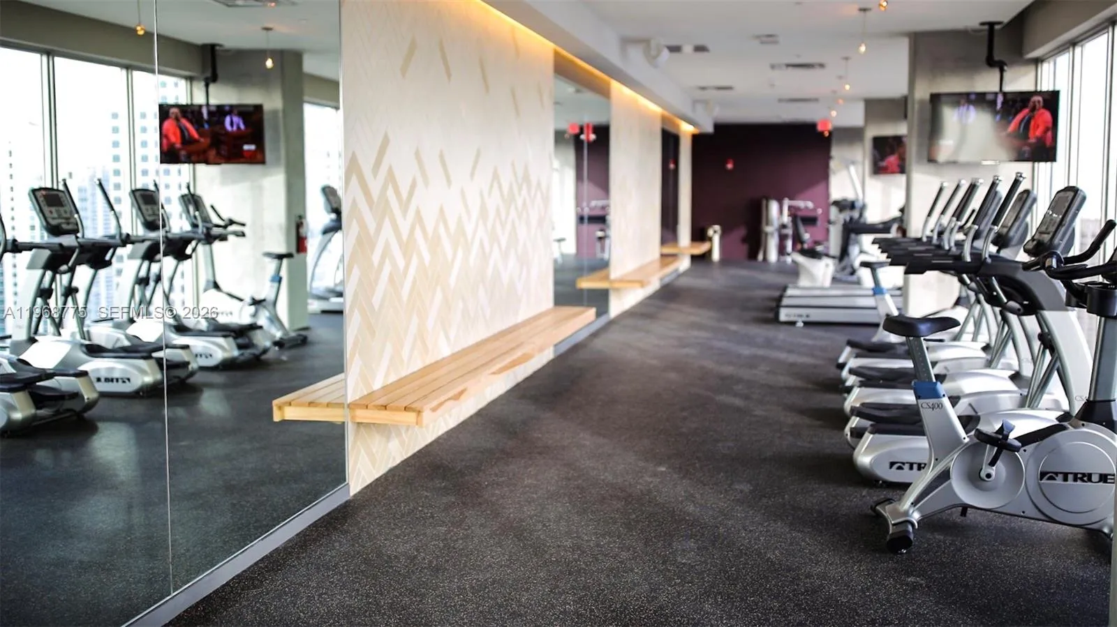 151 Se 1st St 909, Miami, Florida 33131, Miami, Florida 33131, 1 Bedroom Bedrooms, ,1 BathroomBathrooms,Residential Lease,For Rent,151 Se 1st St 909, Miami, Florida 33131,A11968775