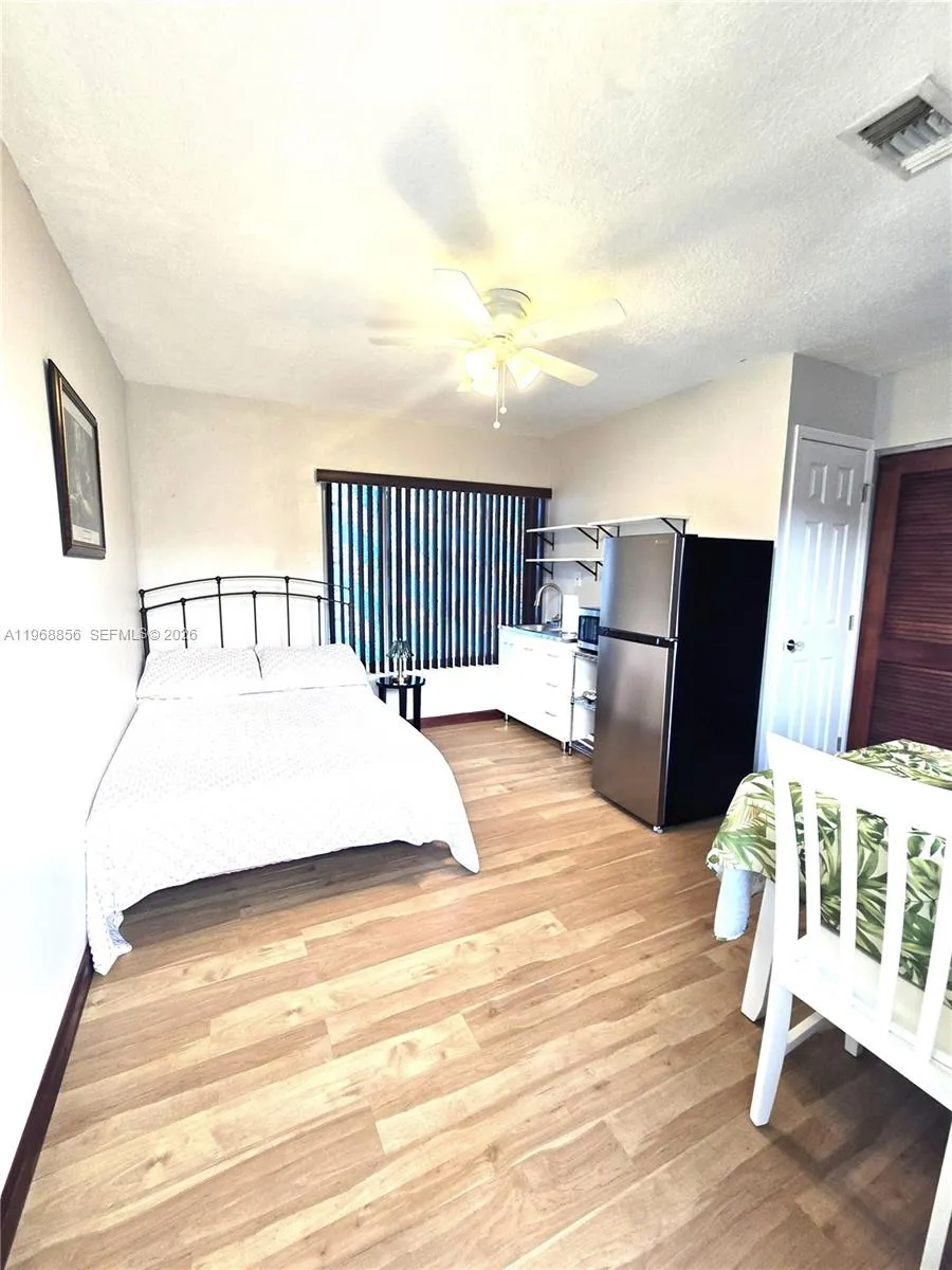 Miami, Florida 33173, 1 Bedroom Bedrooms, ,1 BathroomBathrooms,Residential Lease,For Rent,A11968856