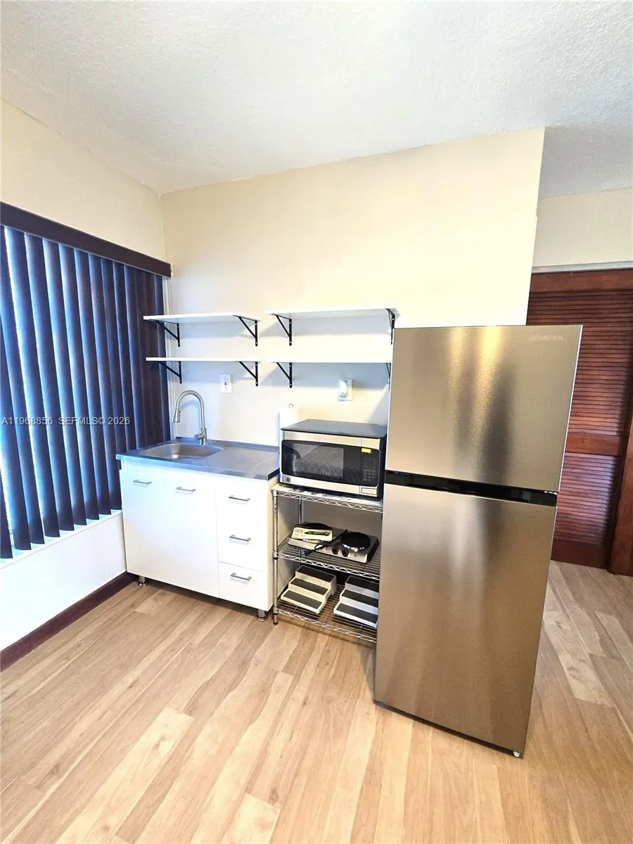 Miami, Florida 33173, 1 Bedroom Bedrooms, ,1 BathroomBathrooms,Residential Lease,For Rent,A11968856