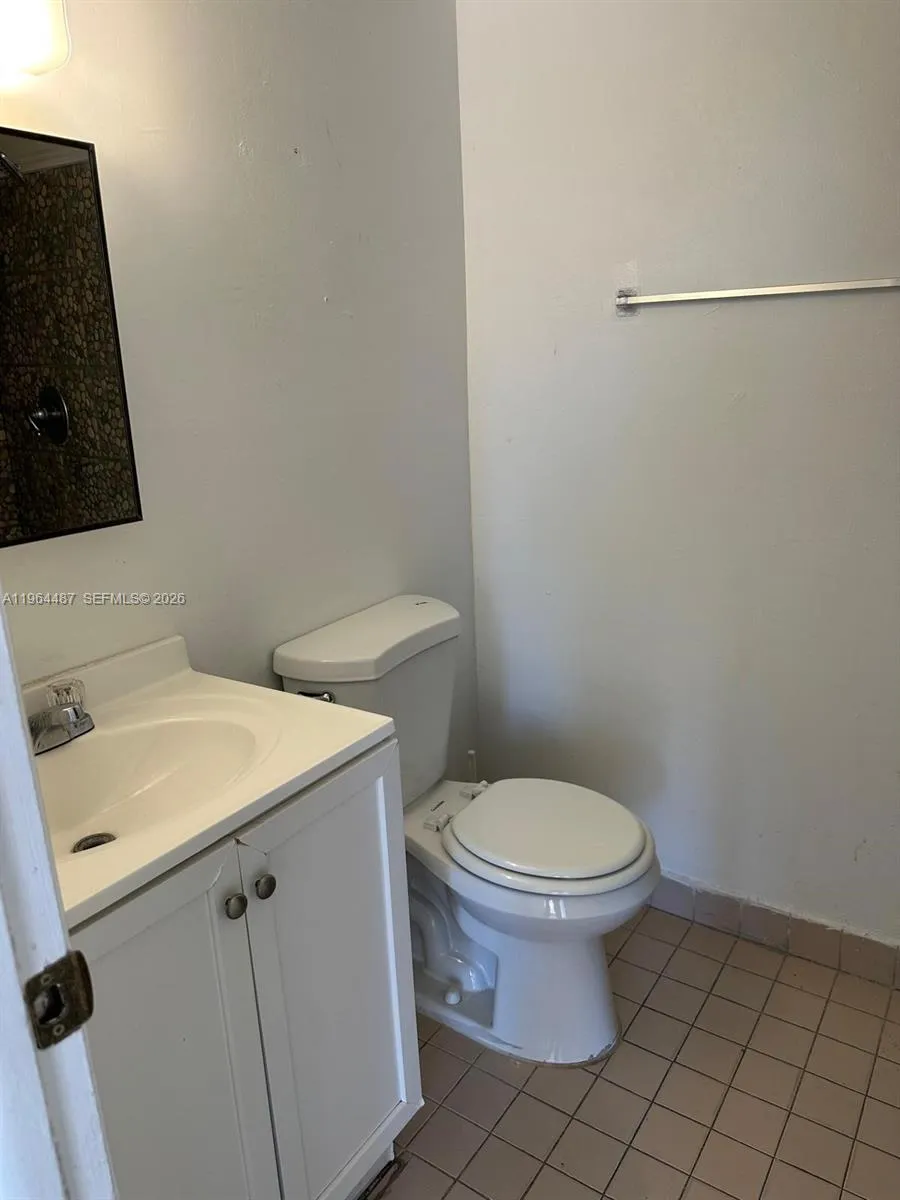 4721 Nw 7th St 305-12, Miami, Florida 33126, Miami, Florida 33126, 2 Bedrooms Bedrooms, ,2 BathroomsBathrooms,Residential,For Sale,4721 Nw 7th St 305-12, Miami, Florida 33126,A11964487