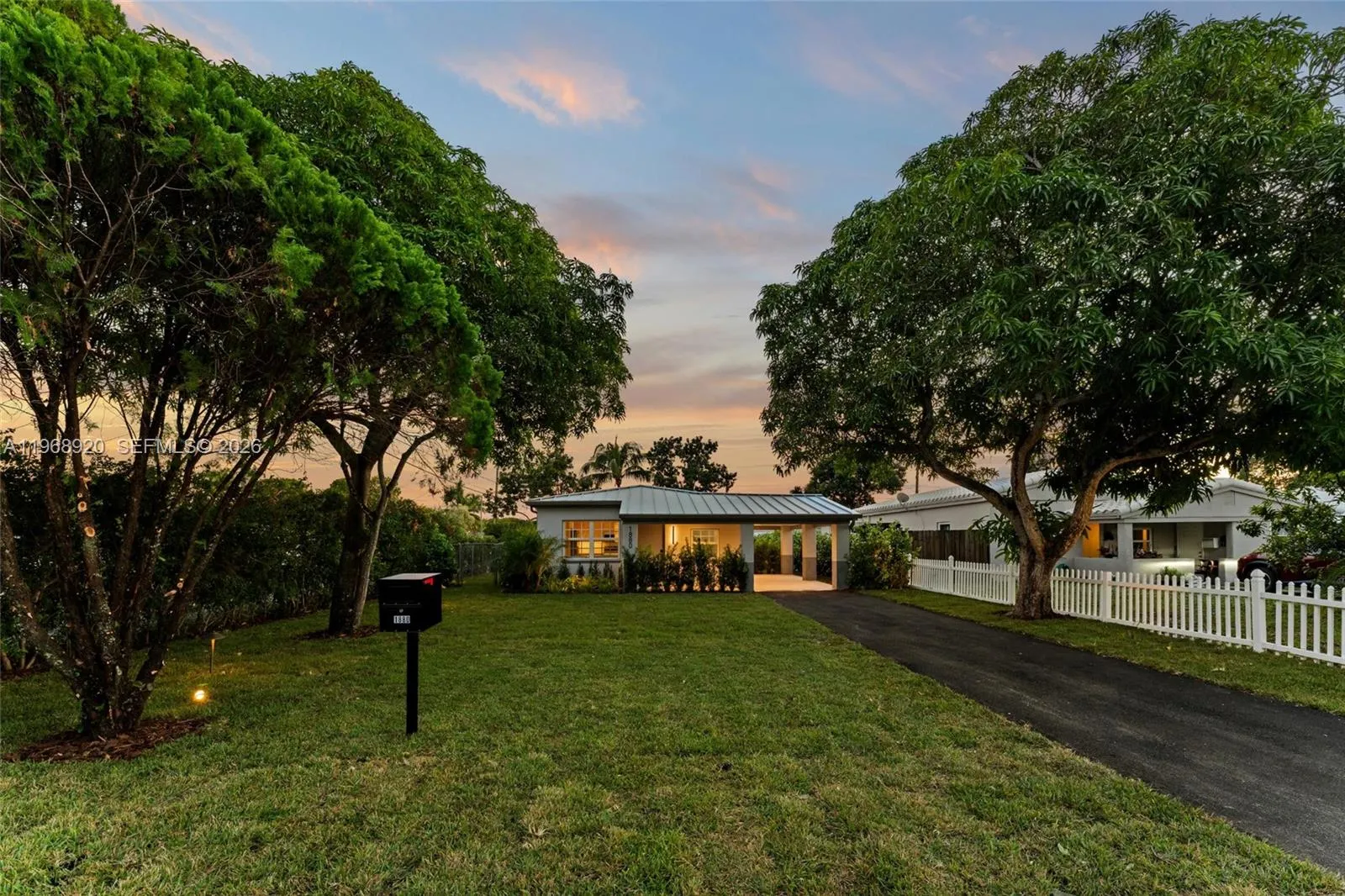 1880 Ne 180th St, North Miami Beach, Florida 33162, North Miami Beach, Florida 33162, 3 Bedrooms Bedrooms, ,2 BathroomsBathrooms,Residential,For Sale,1880 Ne 180th St, North Miami Beach, Florida 33162,A11968920